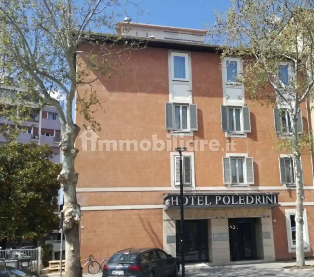 Palazzo - Edificio in vendita a Foligno