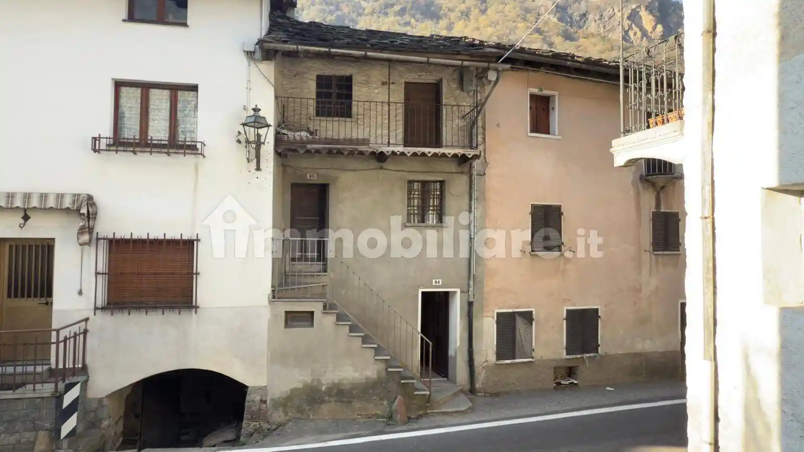 Casa indipendente in vendita a Lillianes