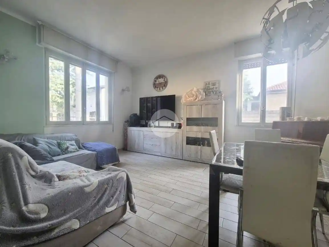 Casa indipendente in vendita a Carate Brianza