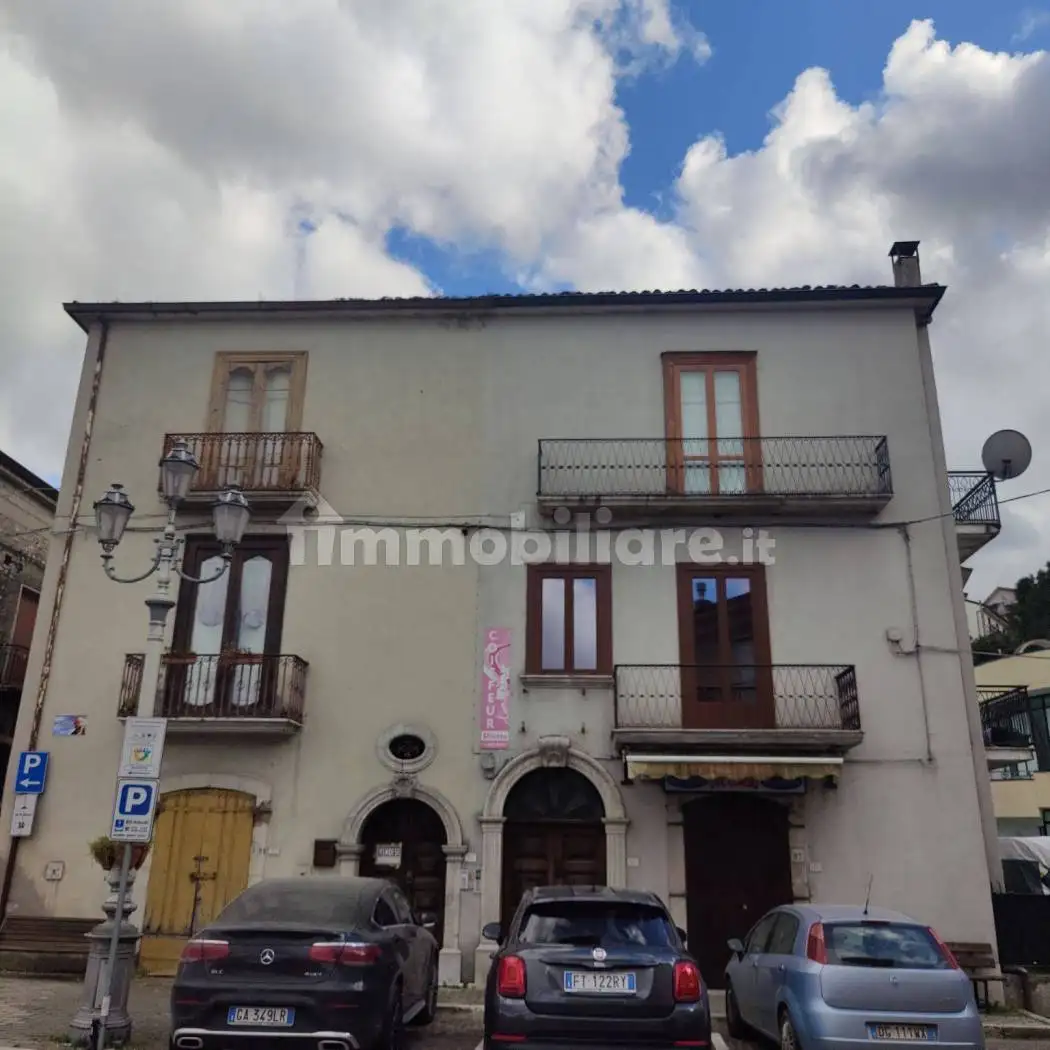 Trilocale corso Umberto I 99, Castelvetere sul Calore