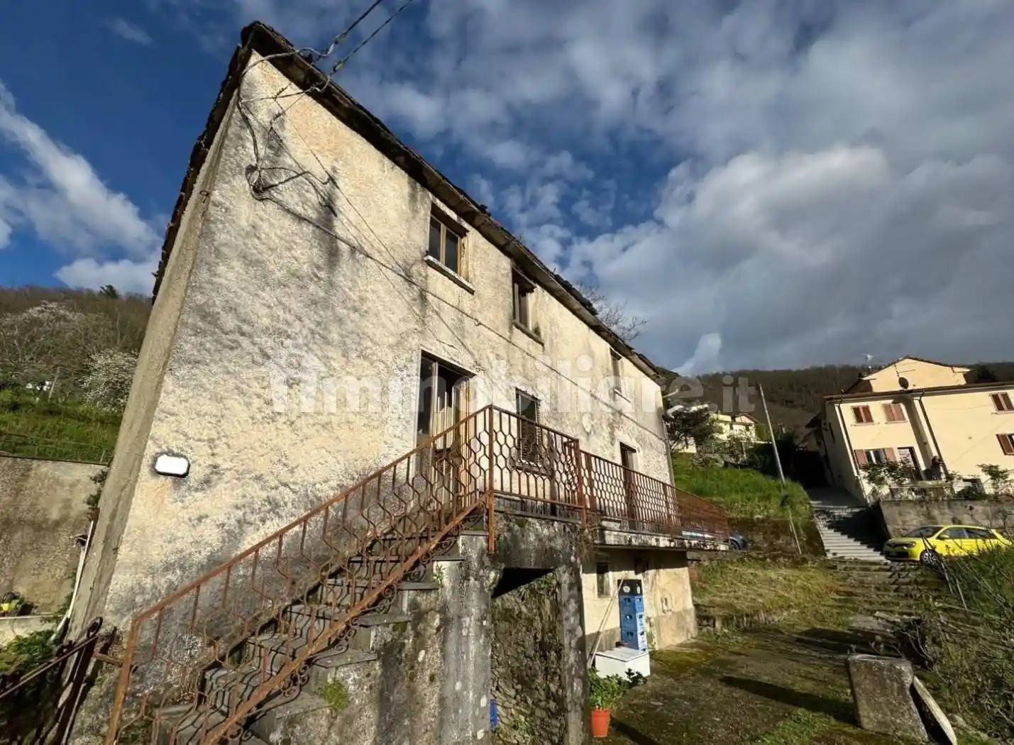Casa indipendente in vendita a Seravezza