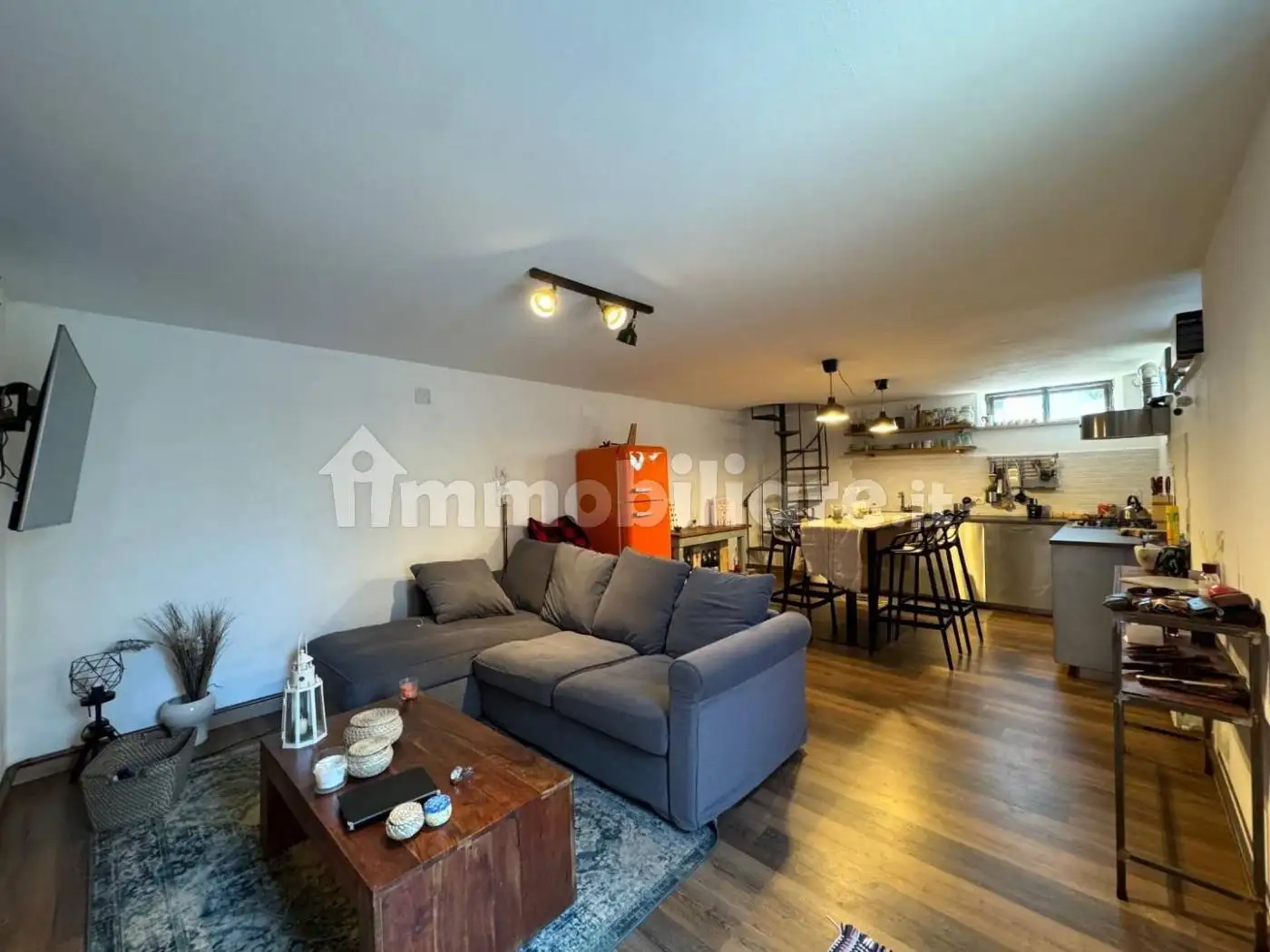 Casa indipendente in affitto a Seravezza