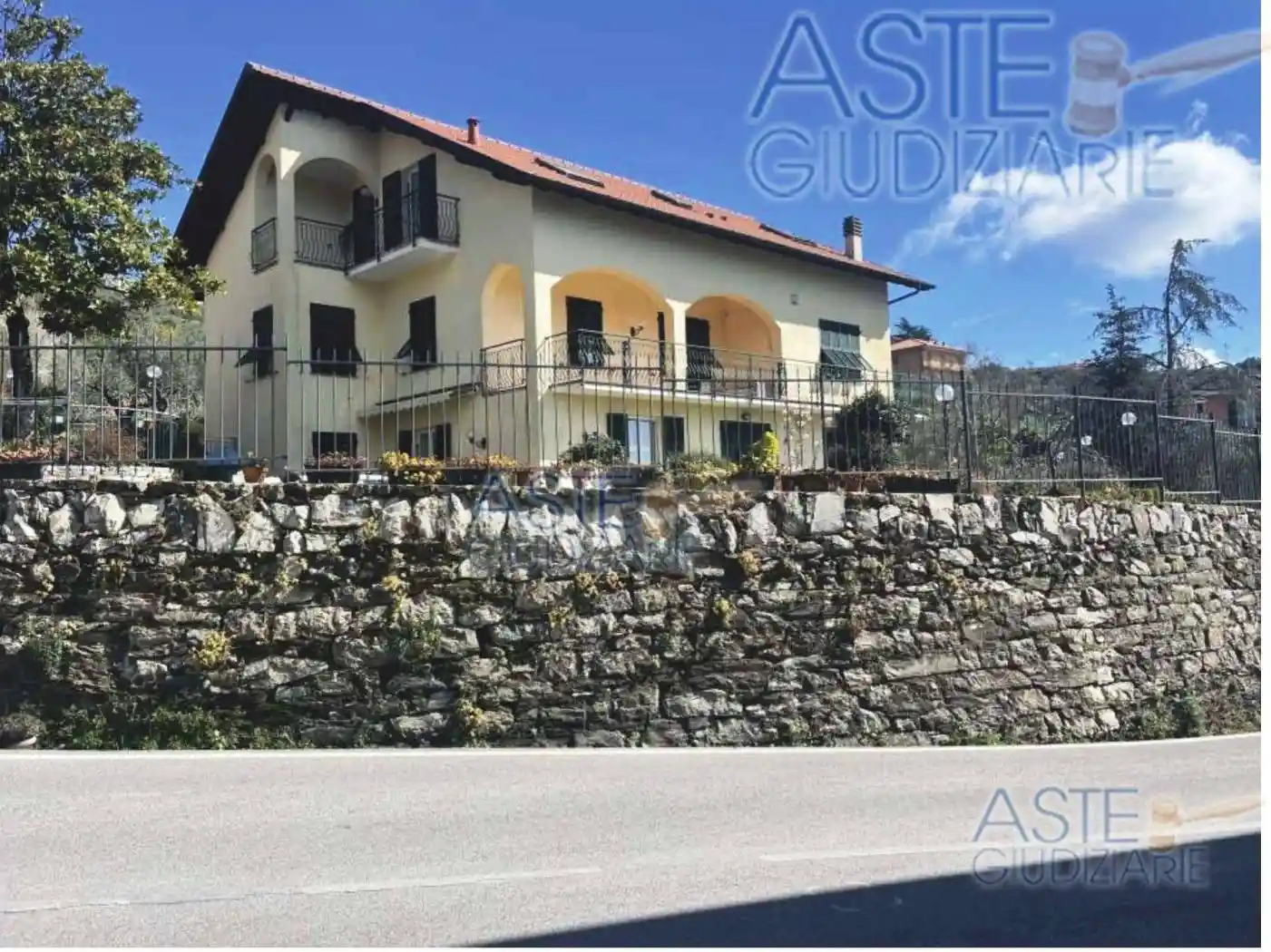 Villa in vendita a Leivi