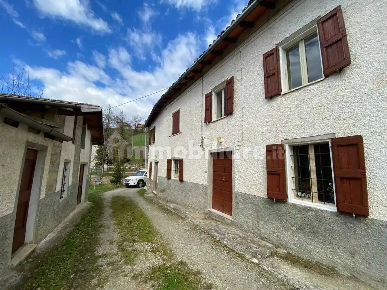 Casa indipendente in vendita a Castelnovo Ne' Monti