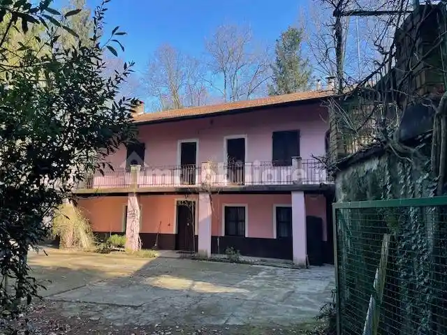 Rustico - Casale in vendita a Castagneto Po