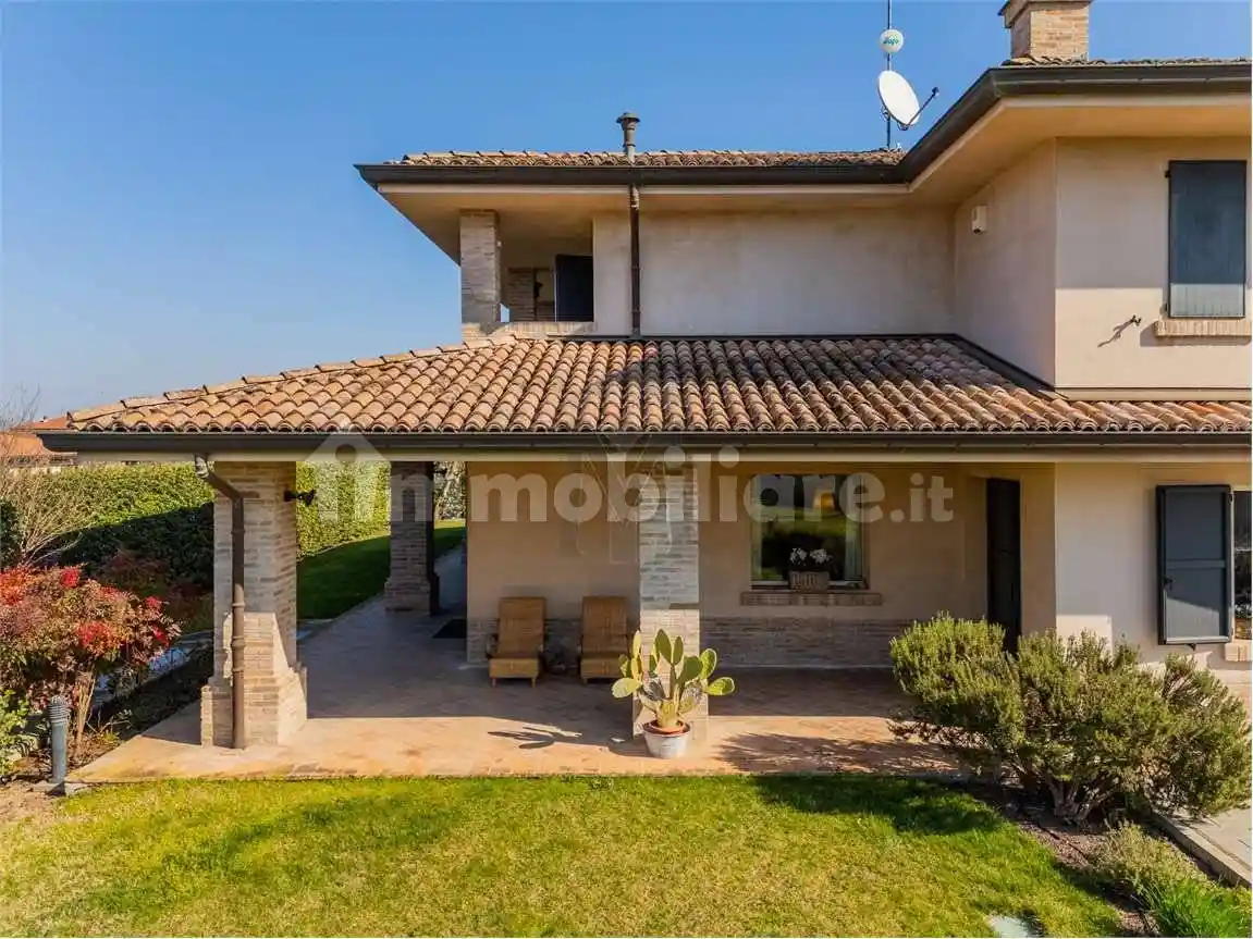 Villa unifamiliare via Beatrice di Lorena, 8, Canossa - foto 3