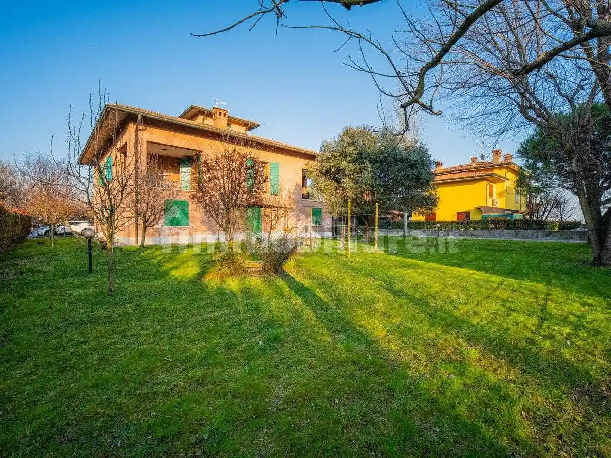 Villa bifamiliare, ottimo stato, 350 m², San Bartolomeo, Reggio Emilia - foto 2