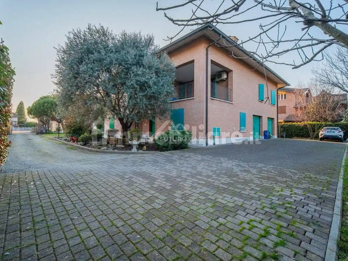 Villa bifamiliare, ottimo stato, 350 m², San Bartolomeo, Reggio Emilia - foto 4
