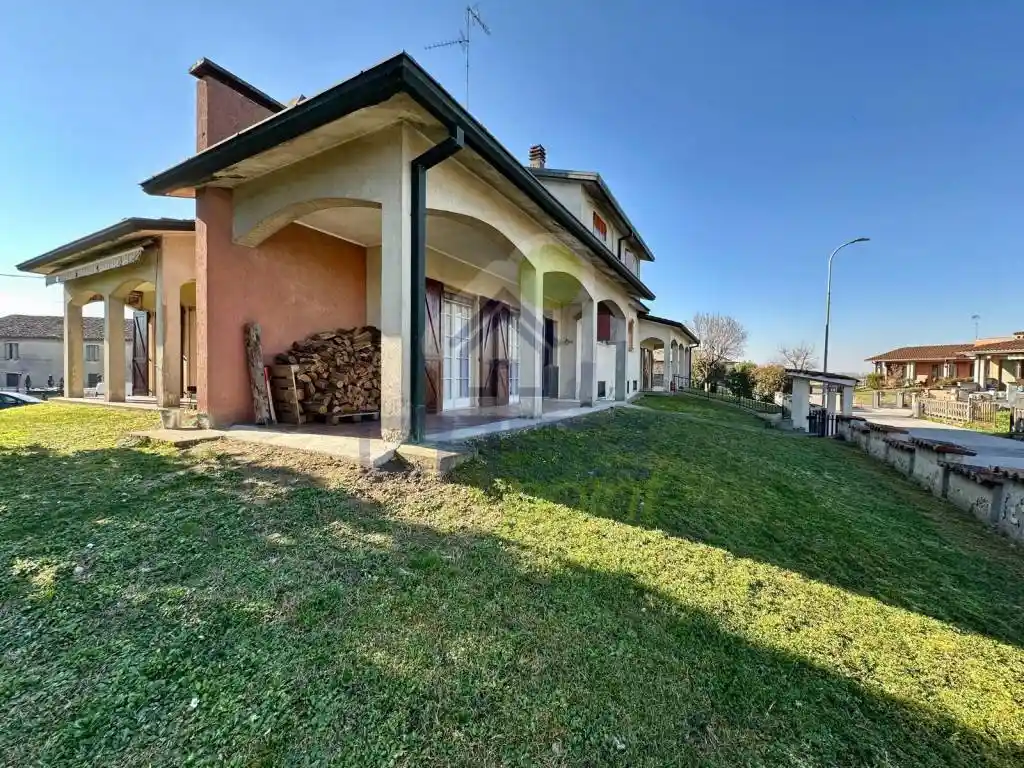 Villa unifamiliare via Dei Biancospini 7, Centro, Crotta d'Adda - foto 2