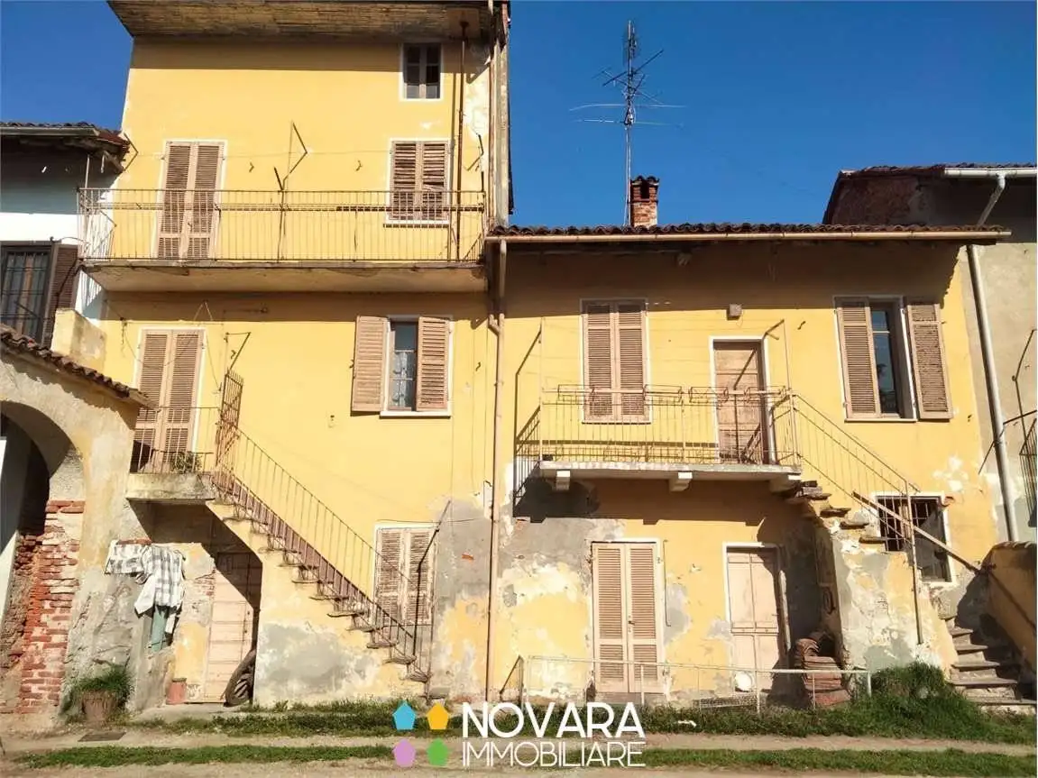 Rustico - Casale in vendita a Nibbiola