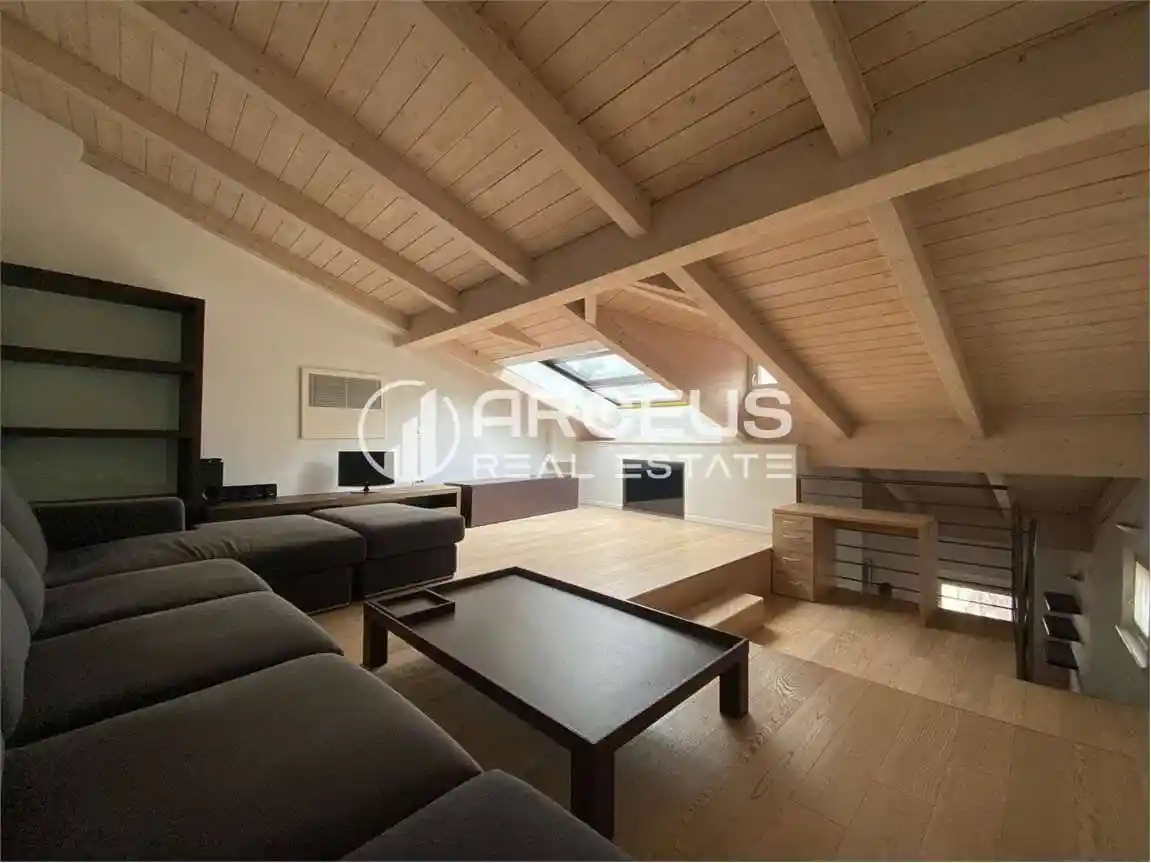 Appartamento piazza Mario Pasi, 11, Centro Storico, Trento - foto 3