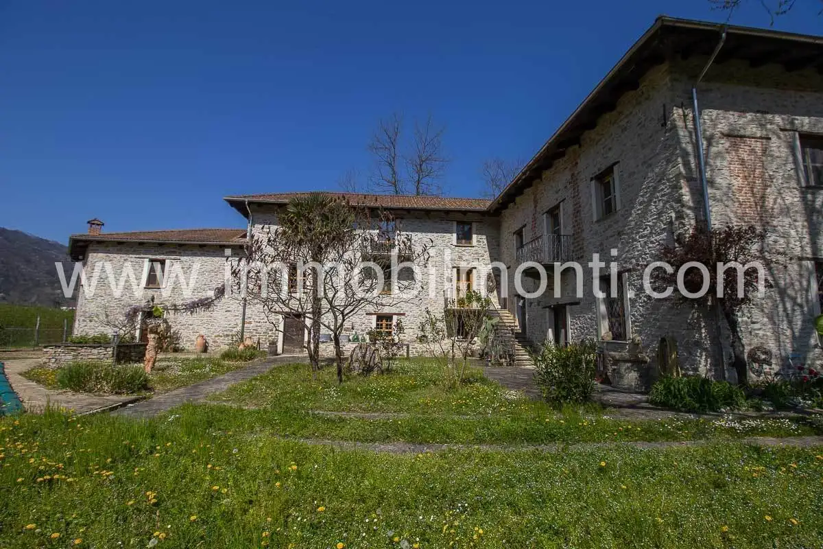 Rustico - Casale in vendita a Torre Bormida