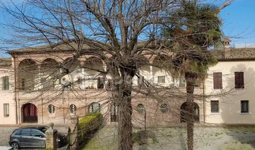 Casa indipendente in vendita a Bagnacavallo