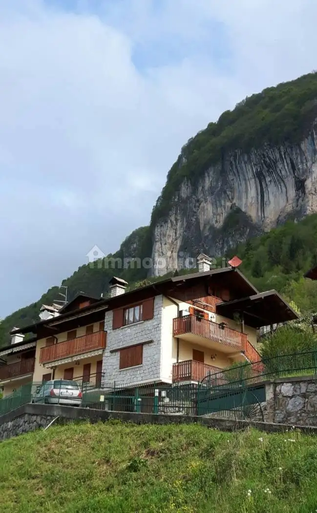 Quadrilocale via degli Alpini 6, Centro, Cornalba - foto 4