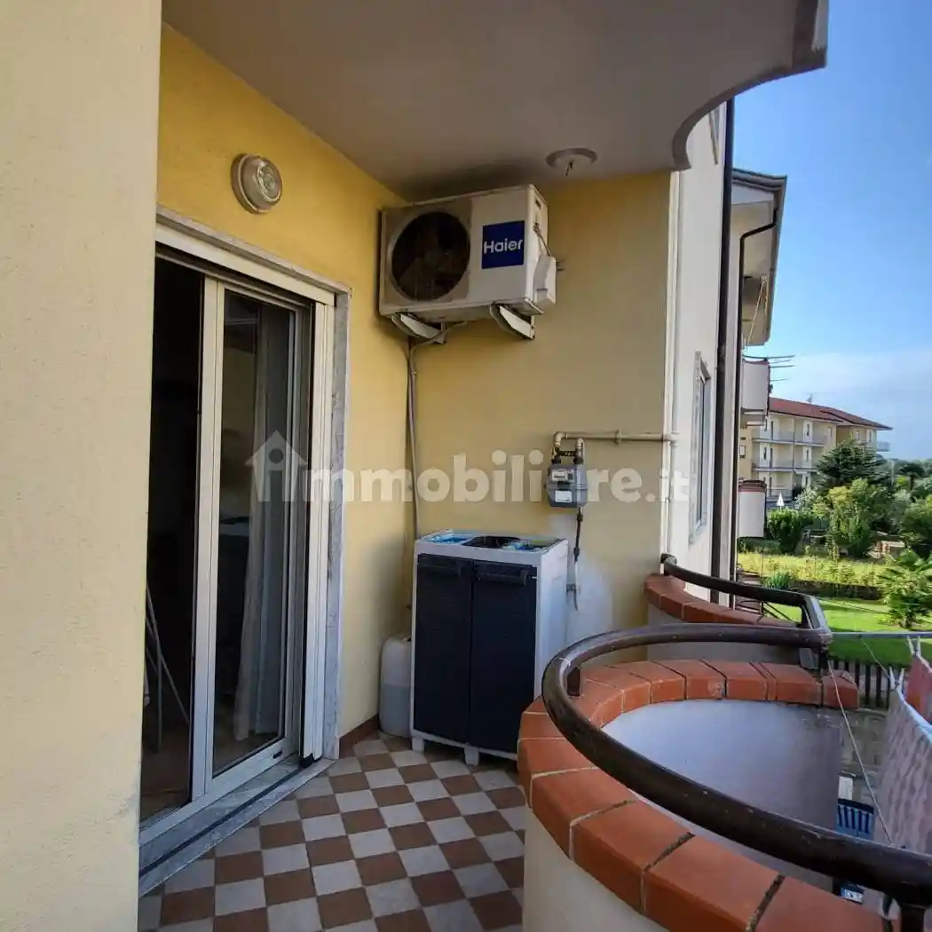 Appartamento buono stato, primo piano, Dugenta - foto 2