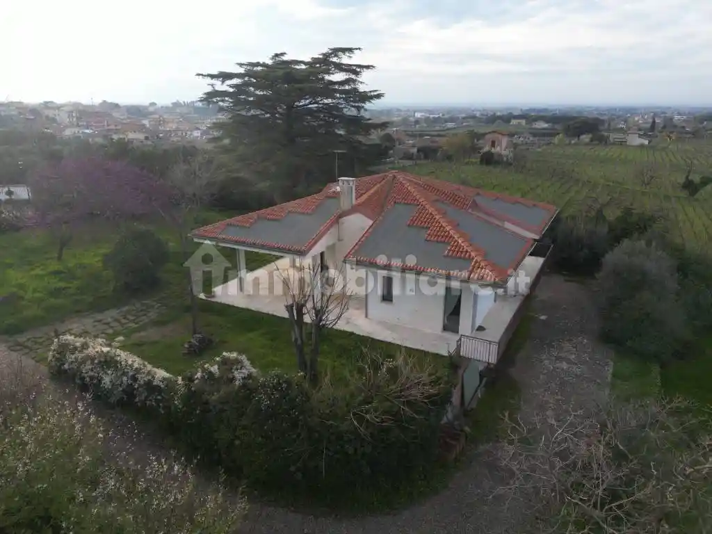 Villa unifamiliare via di Quarto Rubbie, Morena, Roma - foto 2