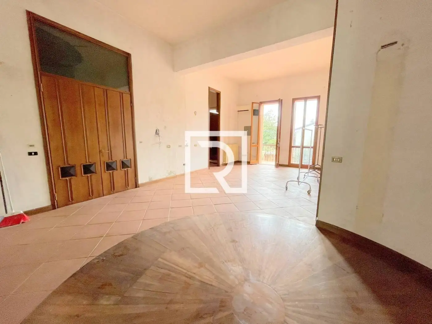 Palazzo - Edificio in affitto a Forlì