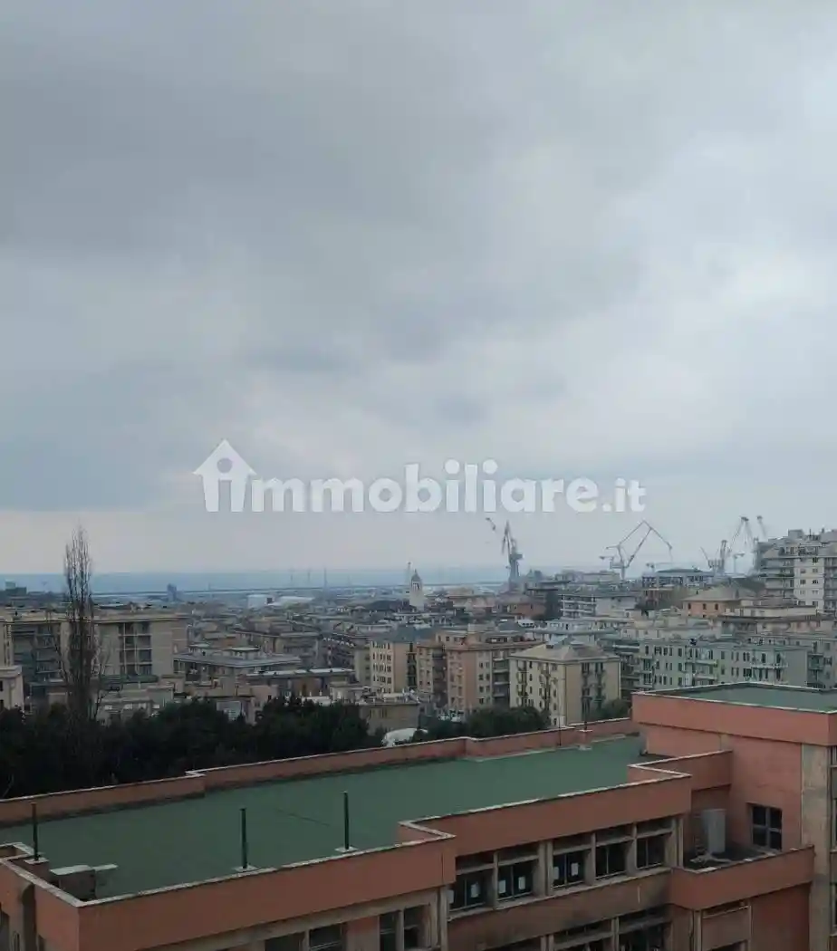 Appartamento in vendita a Genova