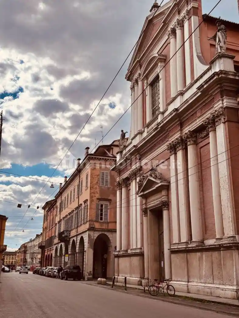 Appartamento in vendita a Modena