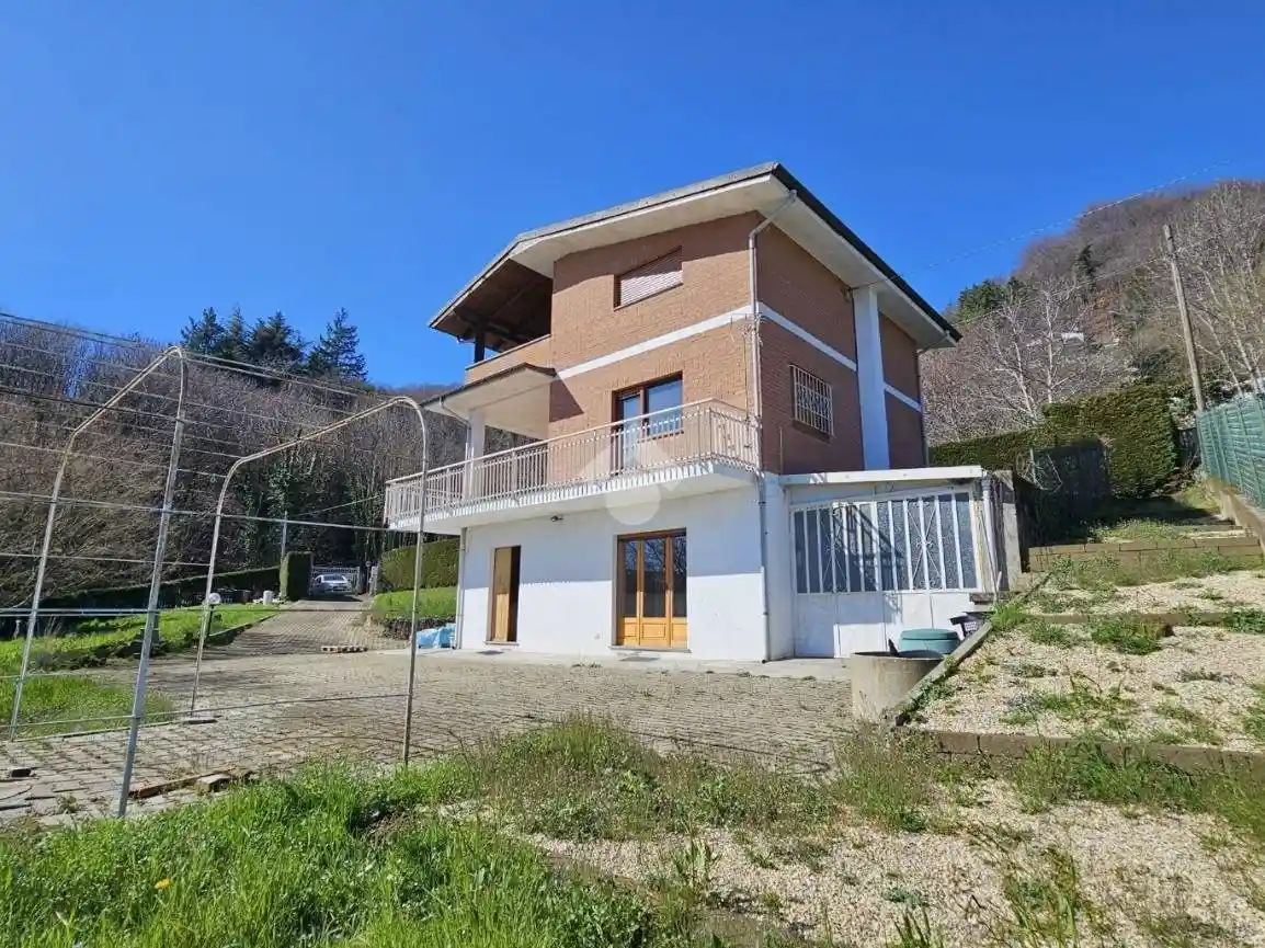 Villa in vendita a San Secondo di Pinerolo