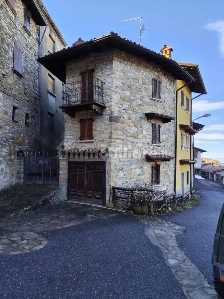 Rustico - Casale in vendita a Romagnese