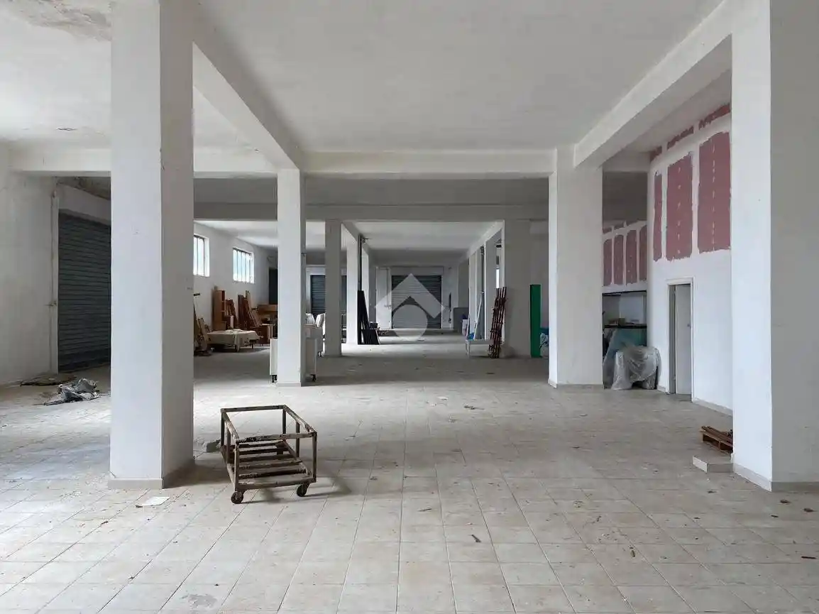 Monolocale locale commerciale via Ponte Nuovo 56, Centro, Castel di Sangro - foto 3