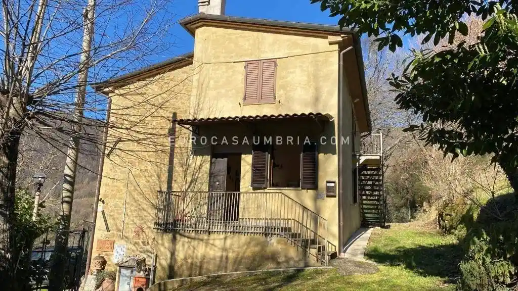 Rustico - Casale in vendita a Città di Castello