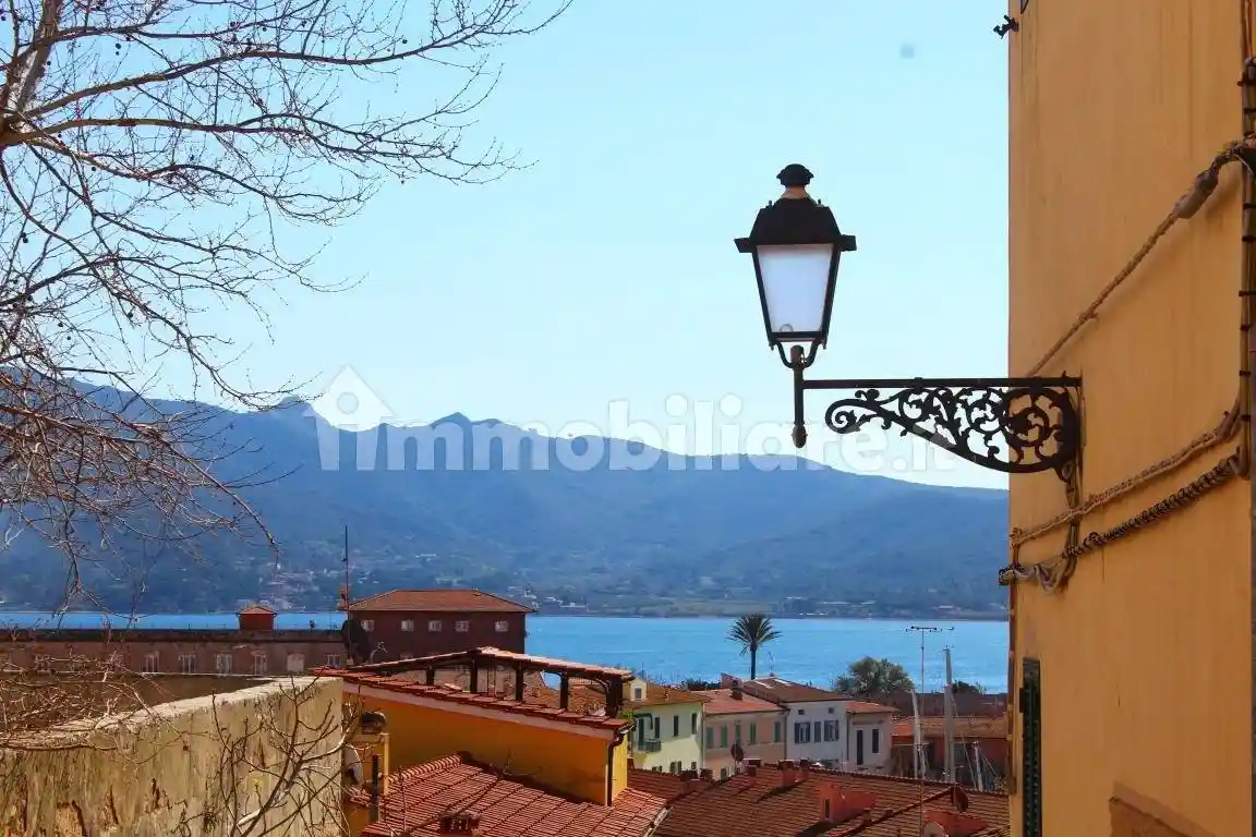 Appartamento in vendita a Portoferraio