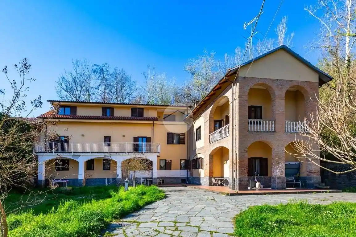 Villa in vendita a Castell'Alfero