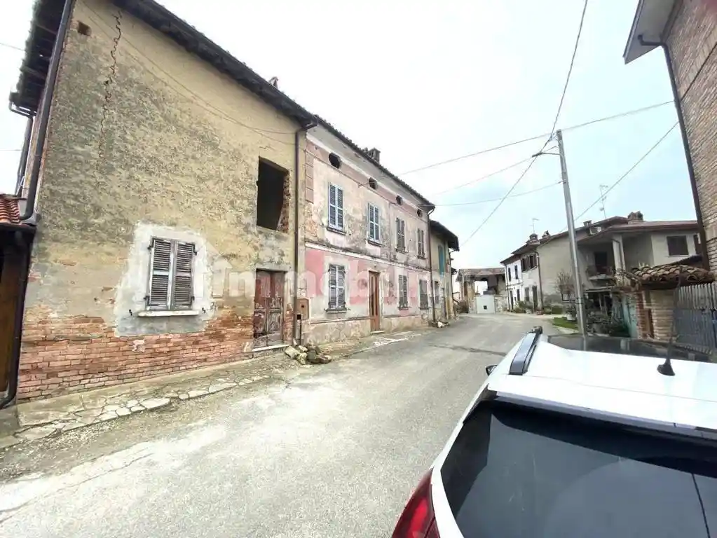 Rustico Santa Giuletta via Poggio Monteceresino 2, Santa Giuletta - foto 2