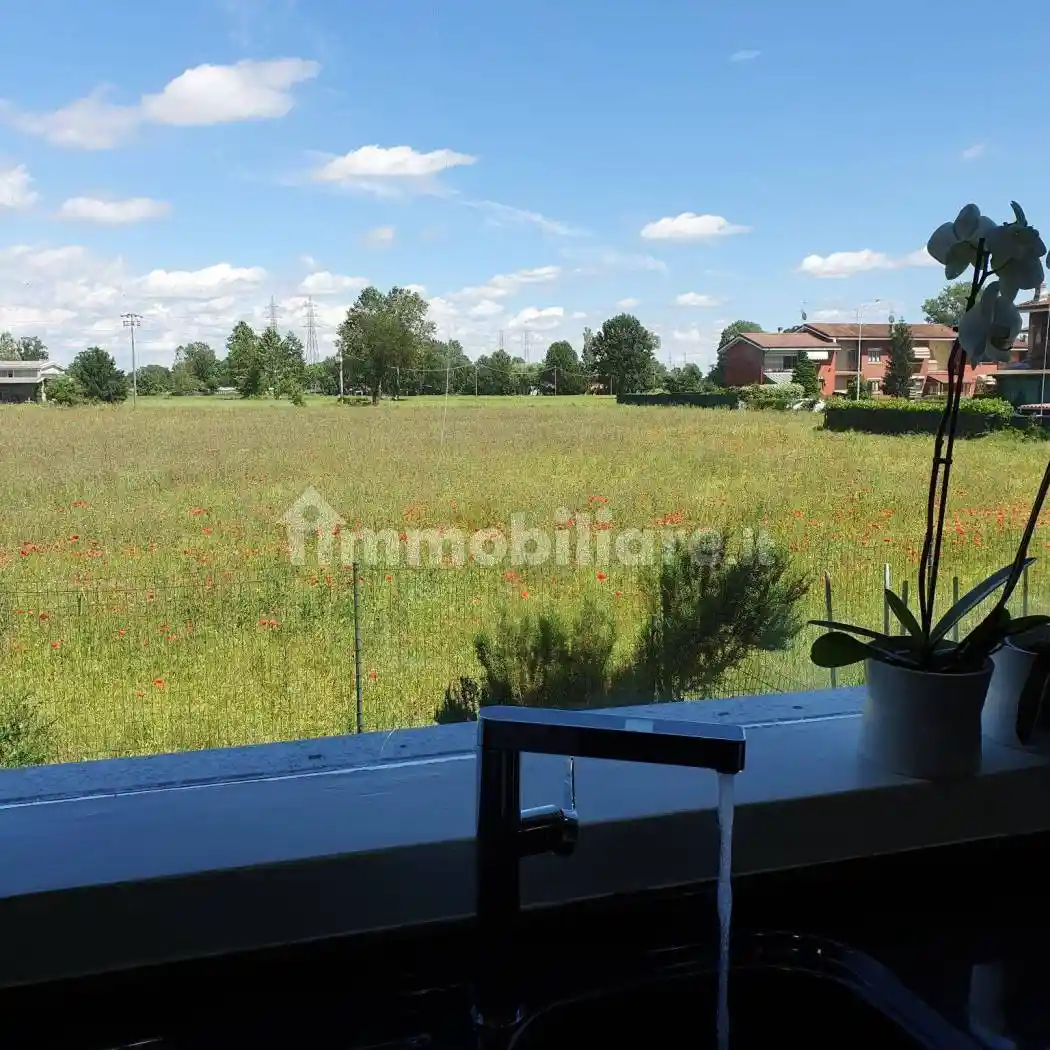 Villa in vendita a Casalmaiocco