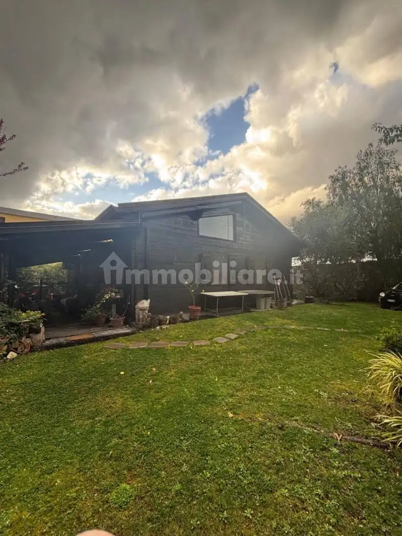 Villa in vendita a Mugnano di Napoli