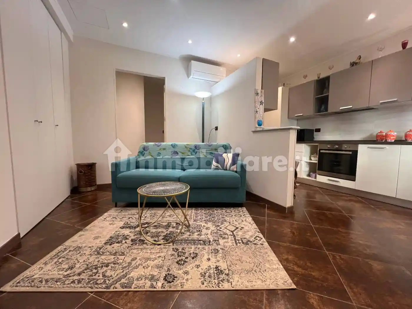 Appartamento in vendita a Vado Ligure