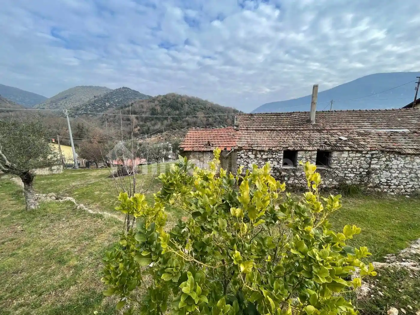 Rustico - Casale in vendita a Giuliano di Roma