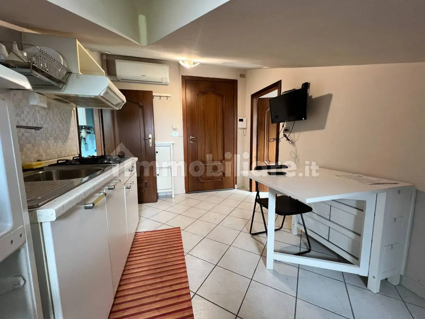 Bilocale via San Sudario 7, Castagnito - foto 4