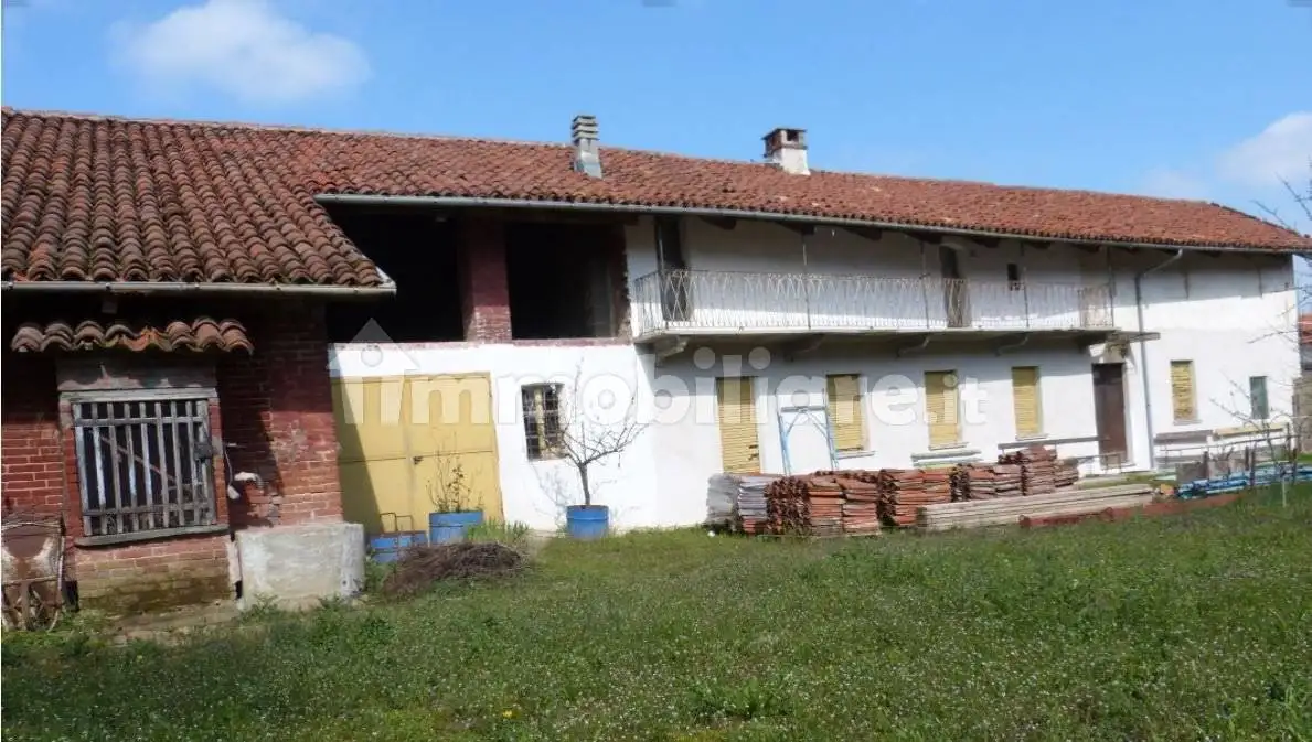 Rustico - Casale in vendita a Salmour