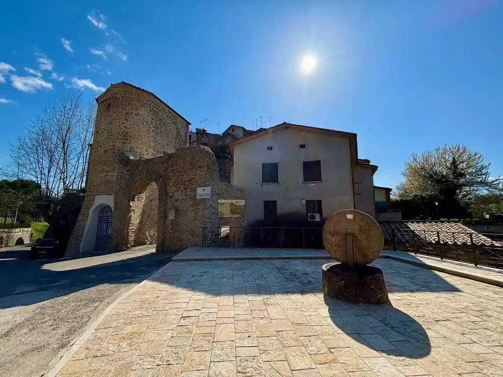 Appartamento in vendita a Tarano