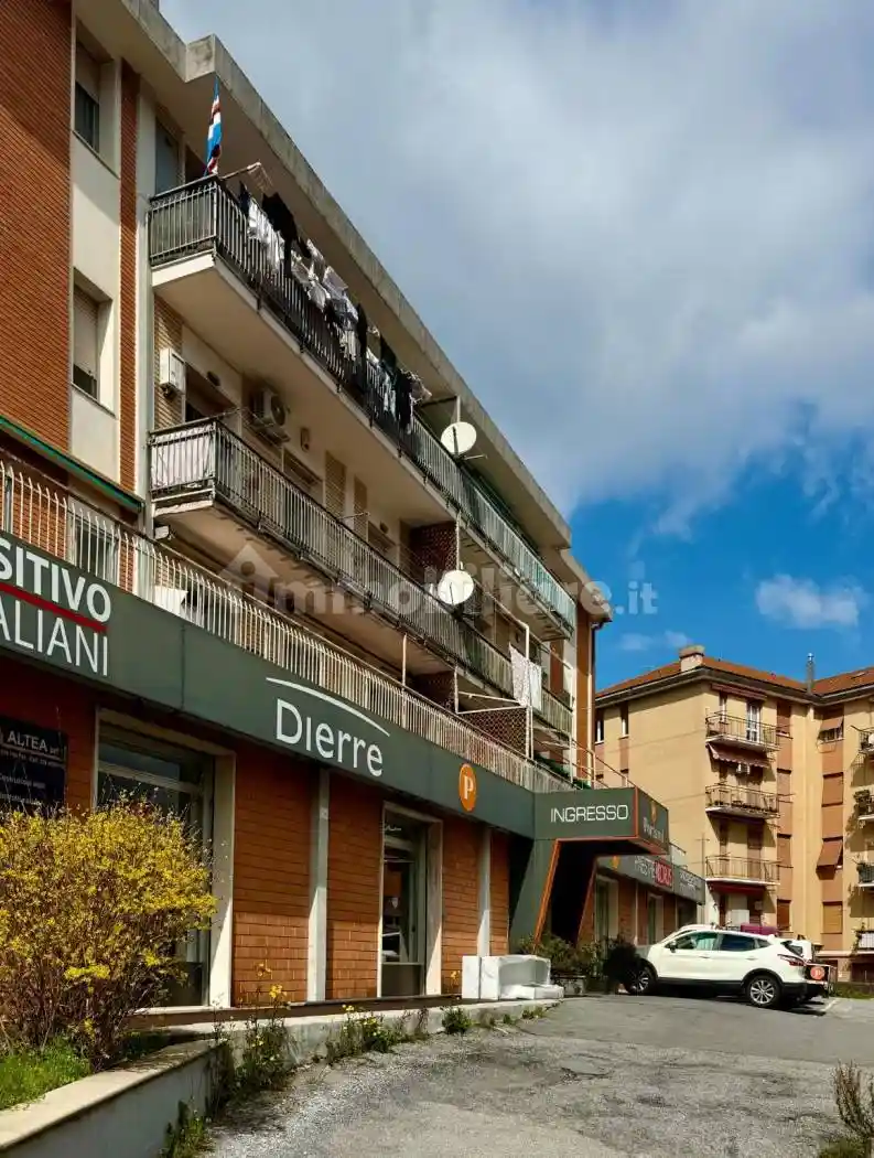 Appartamento in vendita a Serra Riccò