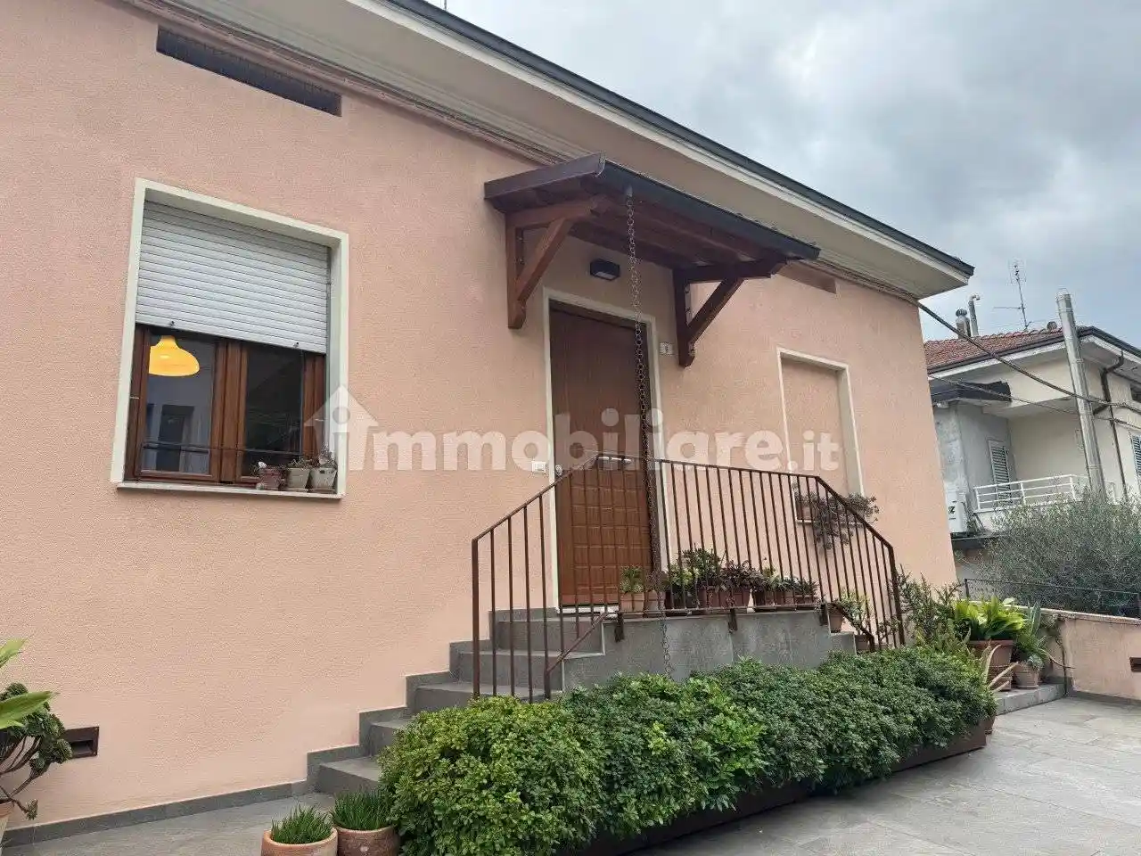 Villa in vendita a Vallefoglia