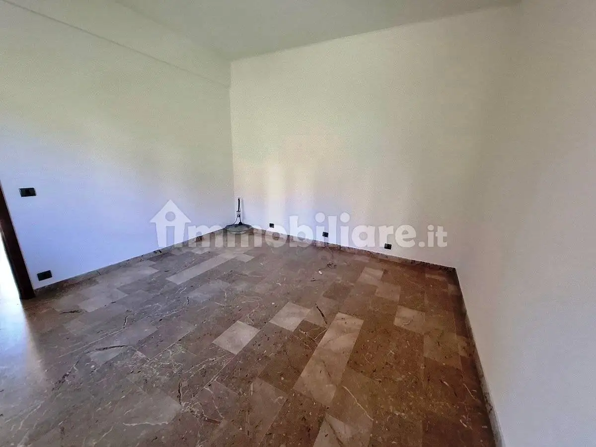 Trilocale buono stato, primo piano, Centro, Cicagna - foto 5