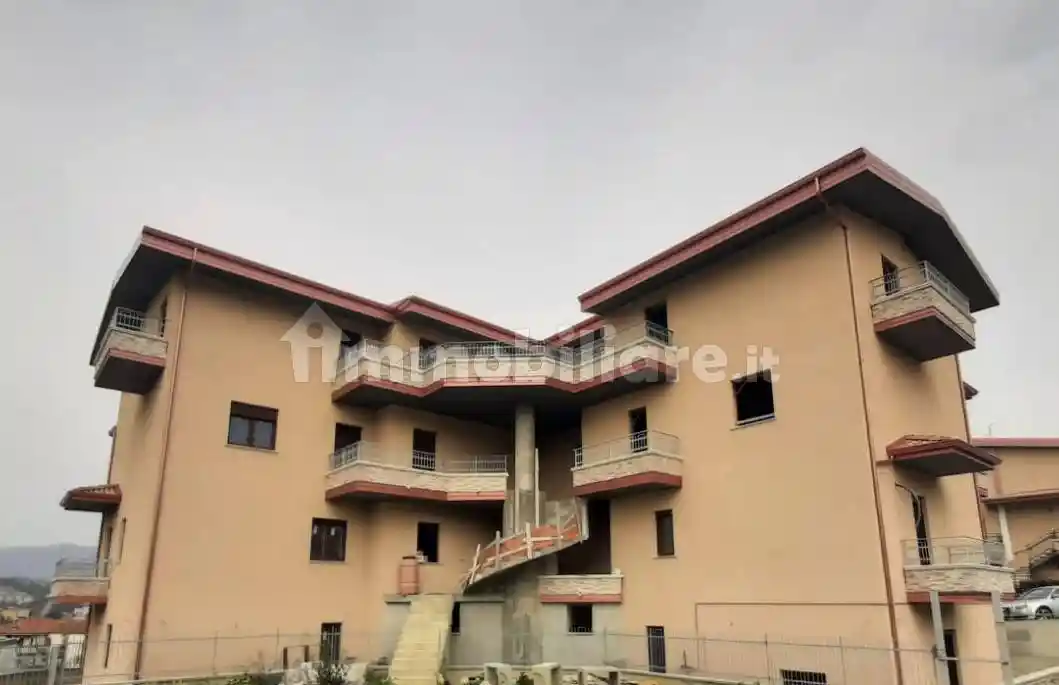 Quadrilocale Contrada Petraro 47, Petraro, Rose - foto 2