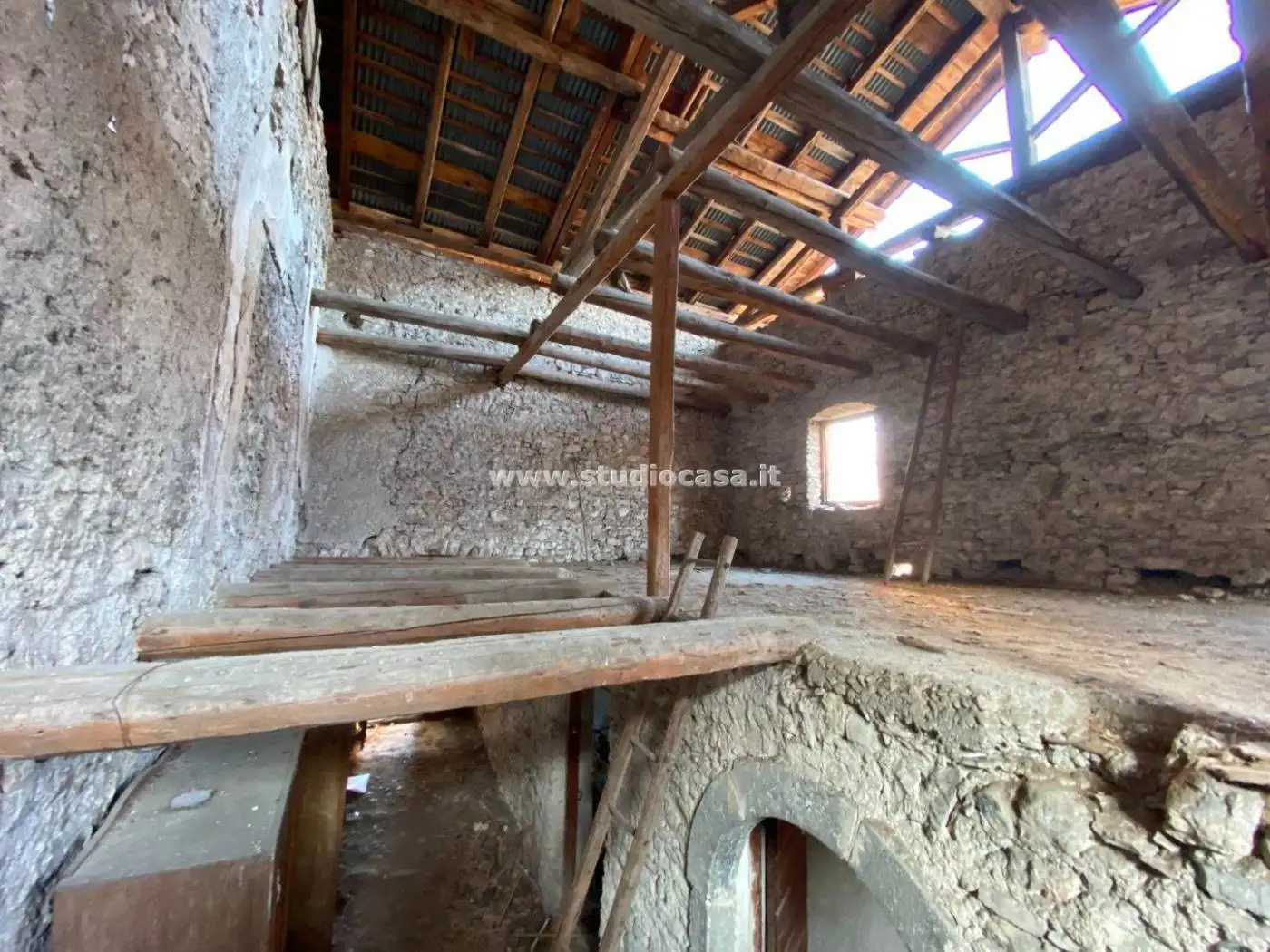 Terratetto unifamiliare 140 m², da ristrutturare, Cinte Tesino - foto 3