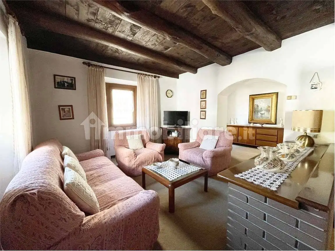 Casa indipendente in vendita a Prata Camportaccio