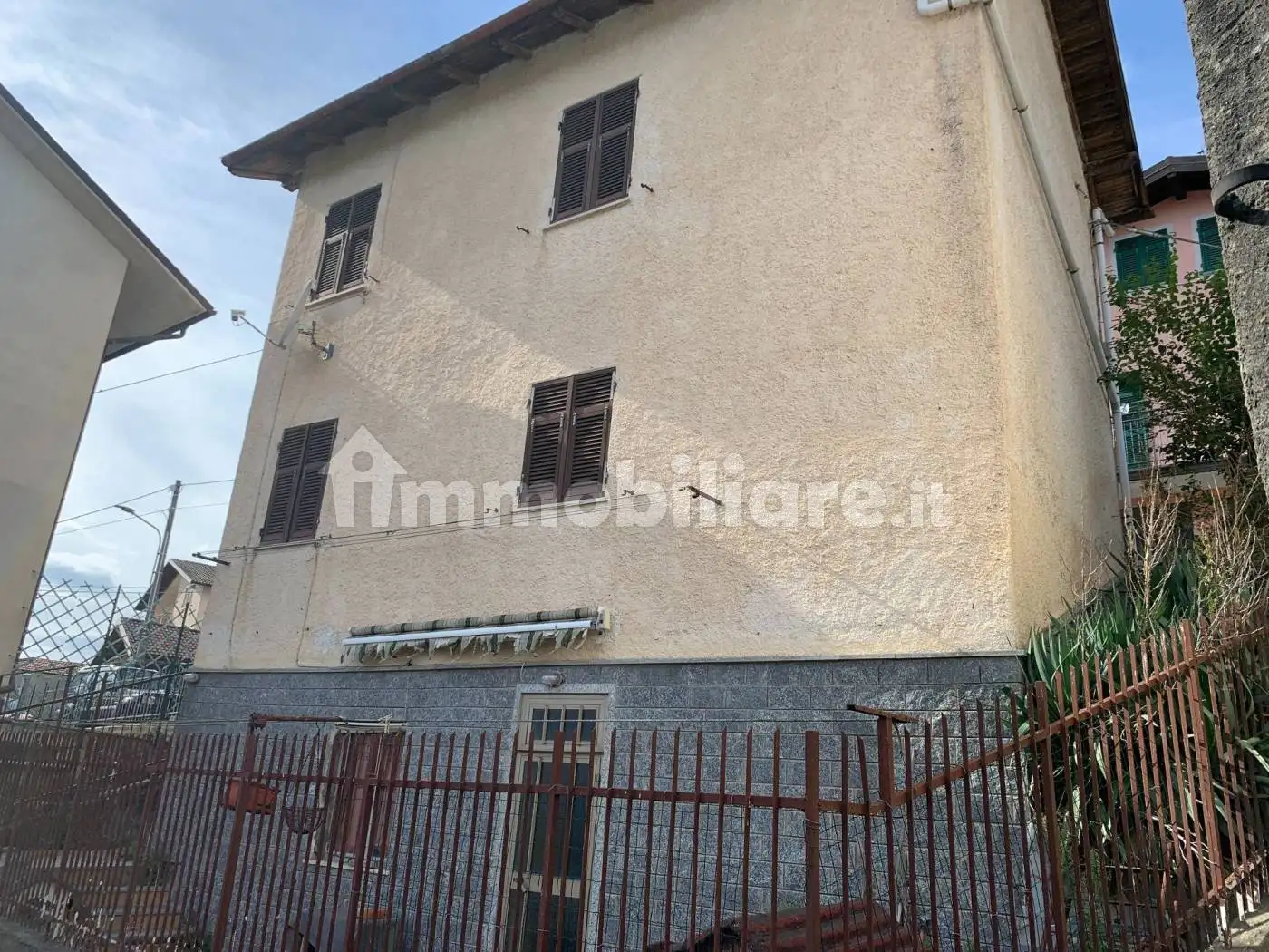 Villa in vendita a Bosio