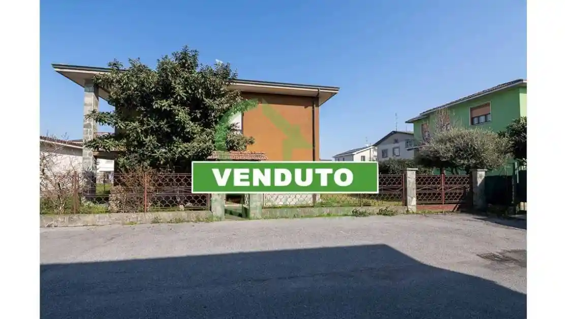 Villa in vendita a Castiglione d'Adda