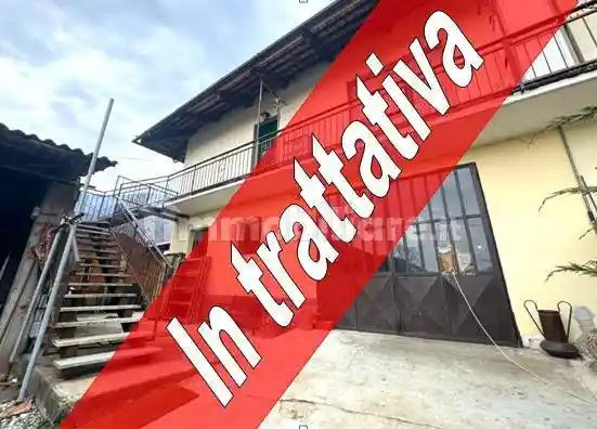 Casa indipendente in vendita a Val della Torre