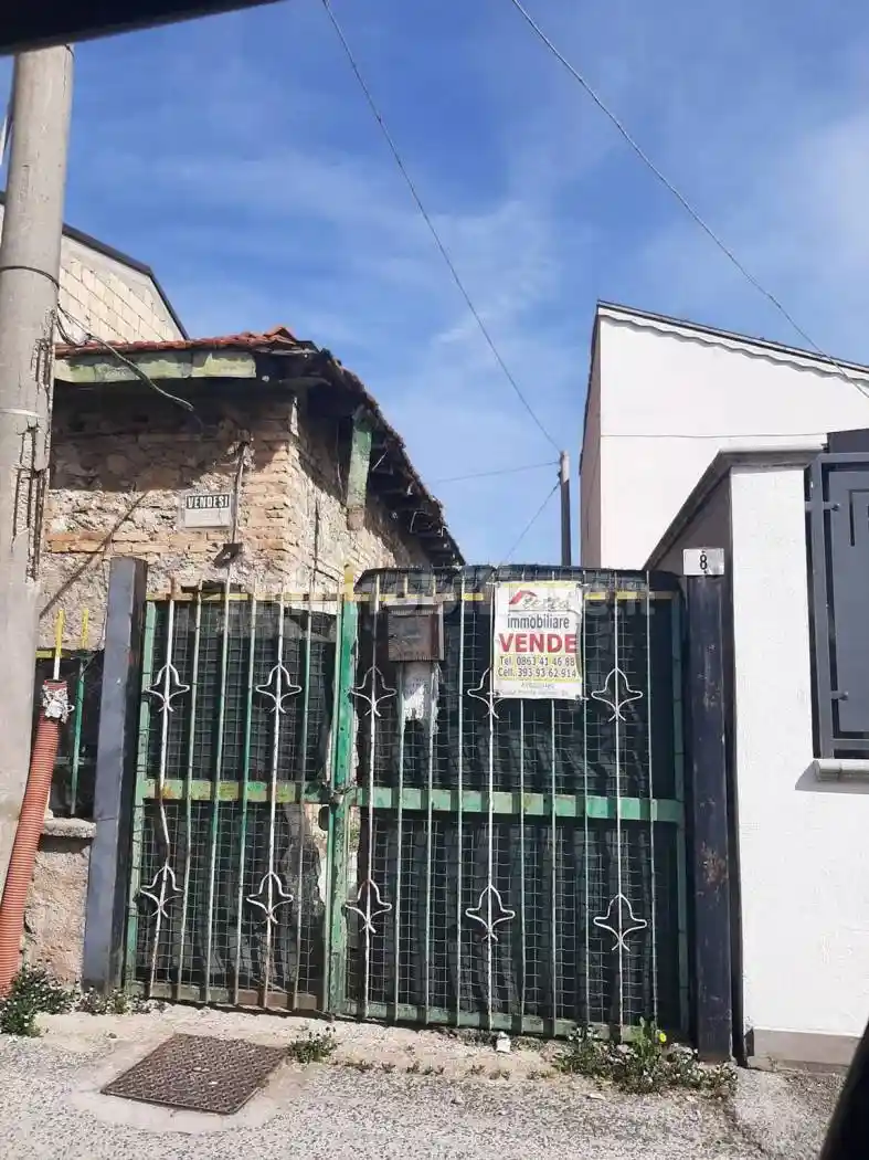 Villa unifamiliare via Alessandria San C., Centro, Avezzano - foto 3