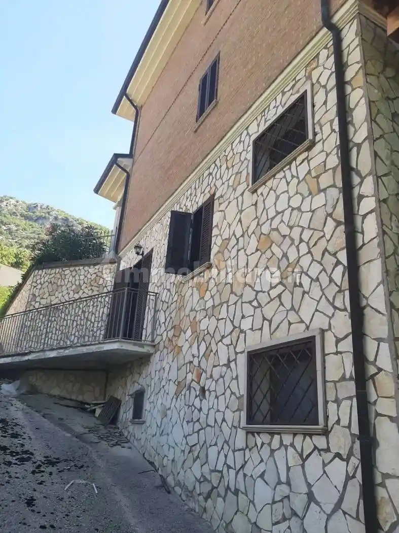 Villa unifamiliare via Napoli San C., Castellafiume - foto 3