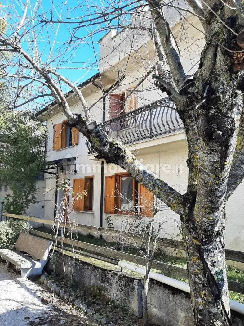 Villa in vendita a Aielli