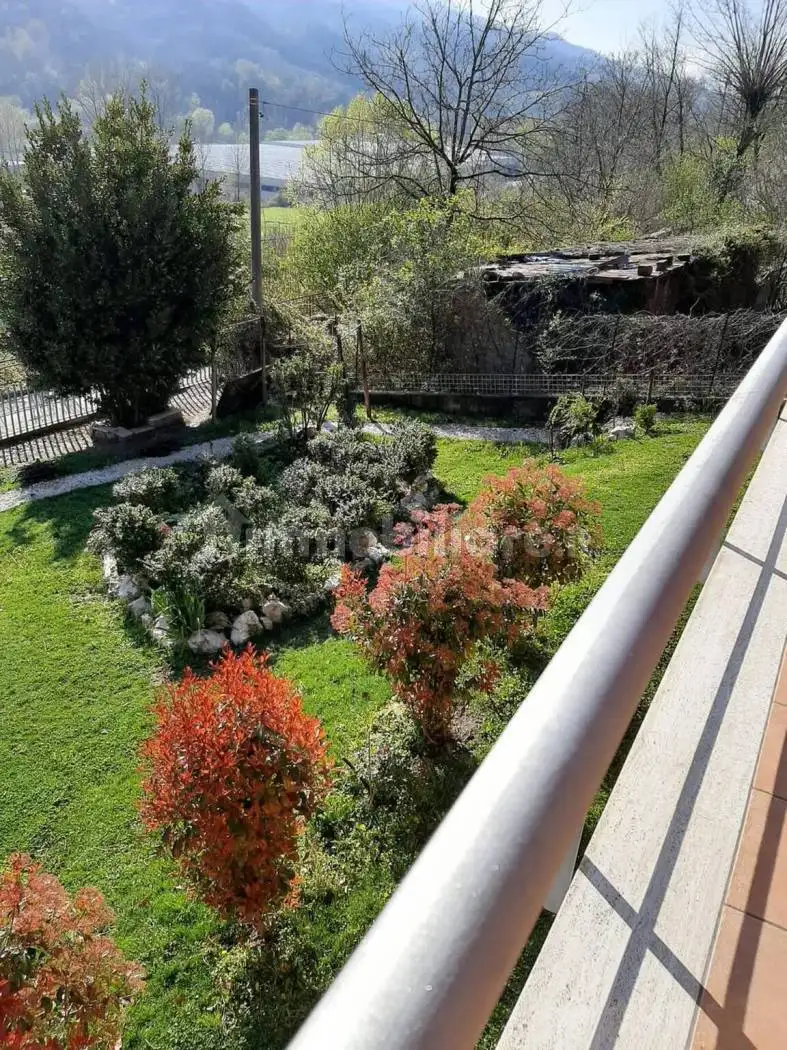 Villa unifamiliare via Gran Paradiso San C., Canistro - foto 2